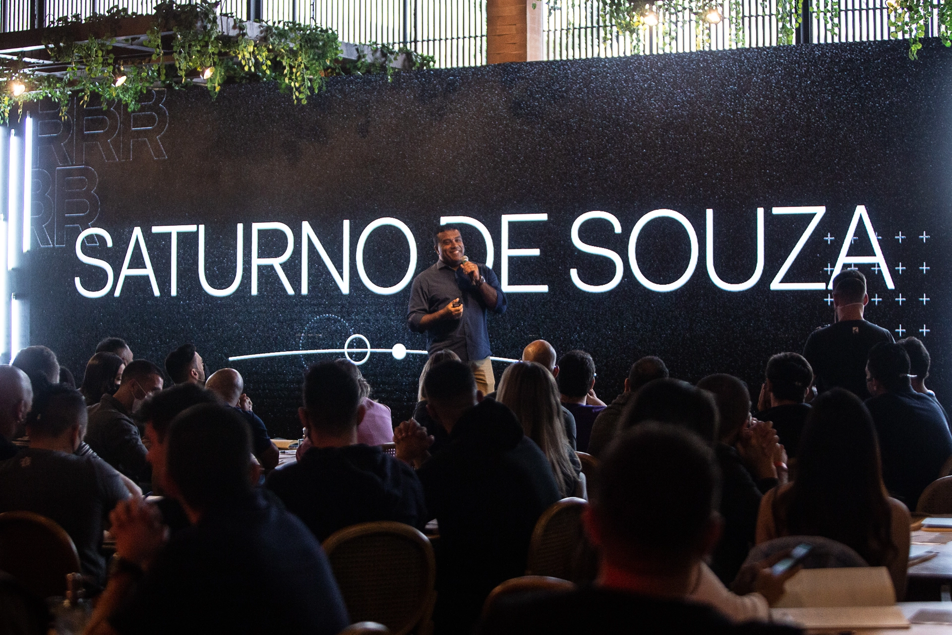 Saturno de Souza em palestra